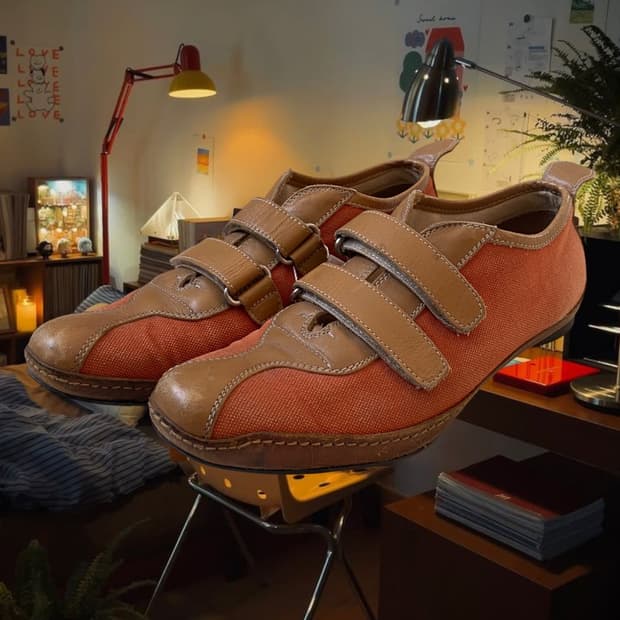 프라다 벨크로 슈즈 (255) AB1393