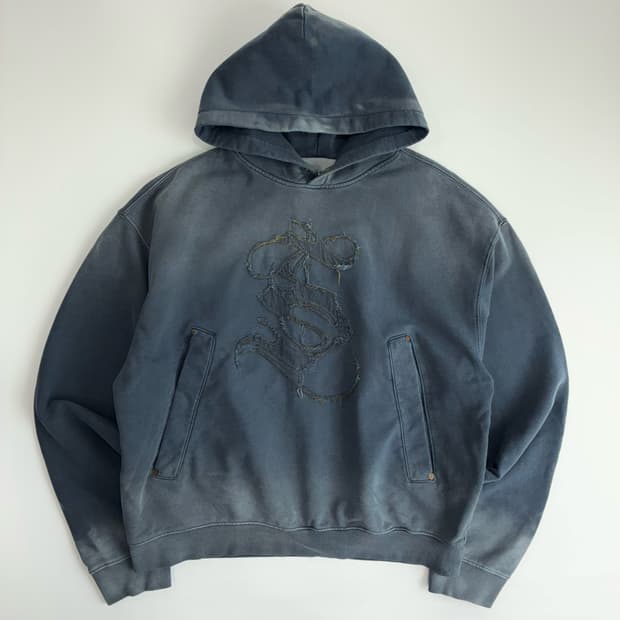 Satur  세터 캐주얼 아플리케 워시드 다잉 후드티 