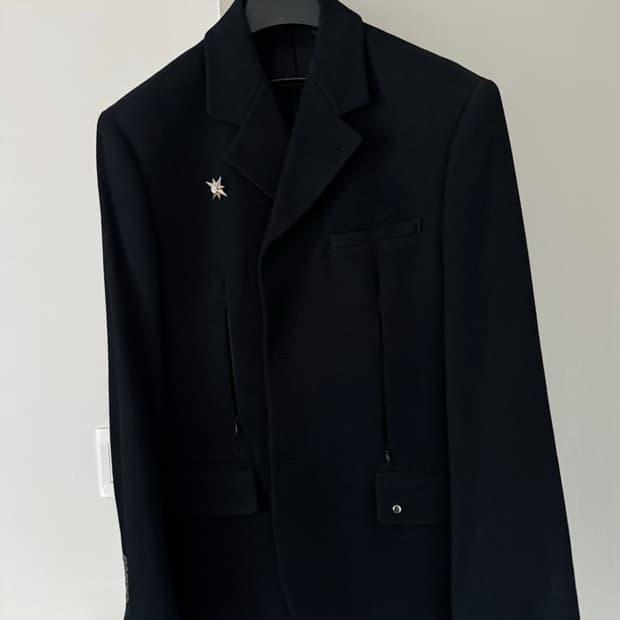 (M) stu 다이애그널 3버튼 지퍼 블레이저