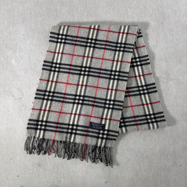 버버리 노바체크 캐시미어 그레이 머플러