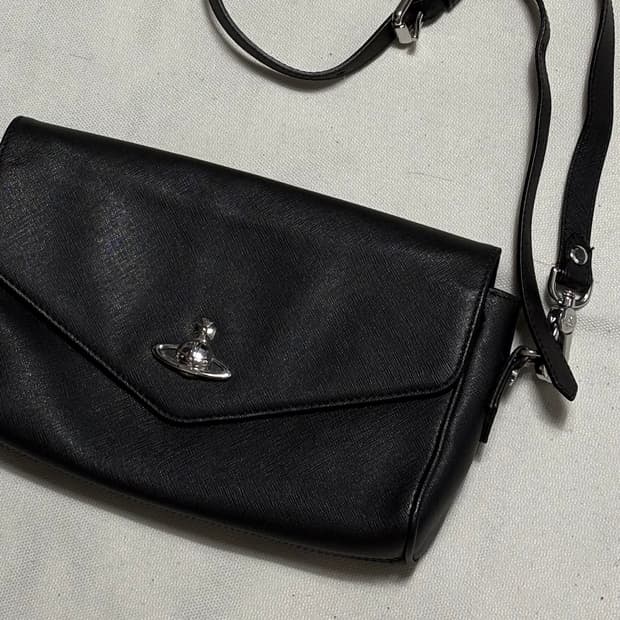 비비안 웨스트우드 19s/s 빅토리아 가죽백