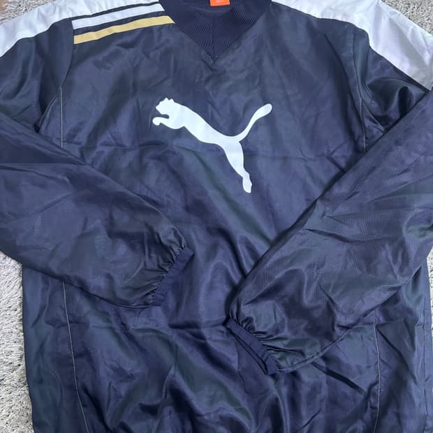 일본판 PUMA 바람막이 맨투맨 사이즈 100