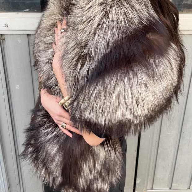 라쿤 퍼 케이프