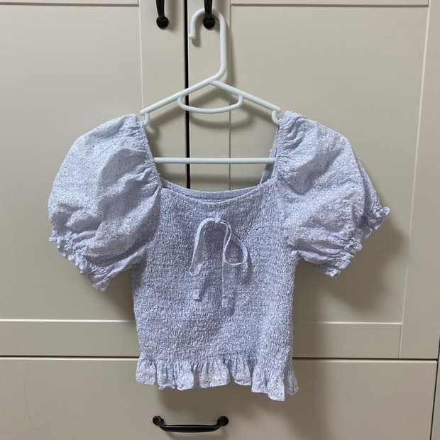 플라워 스모크 퍼프 블라우스