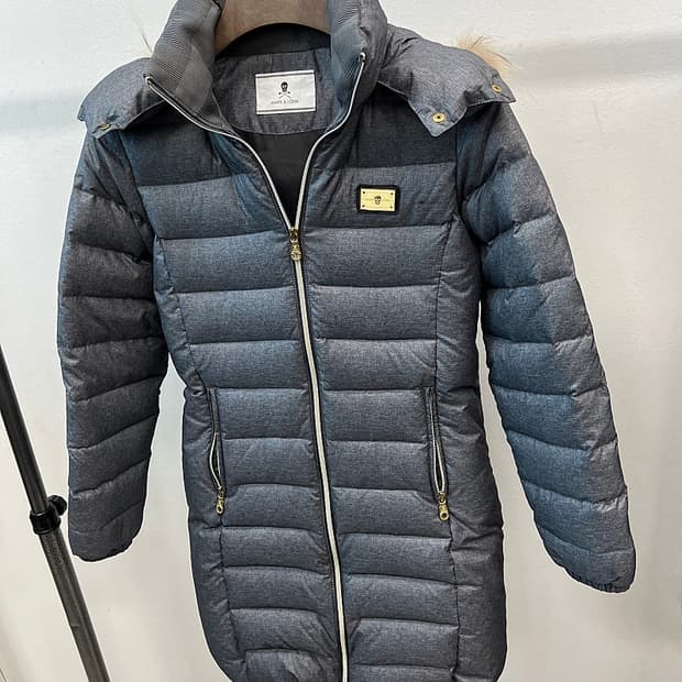 여) 마크앤로나 라쿤퍼 다운패딩