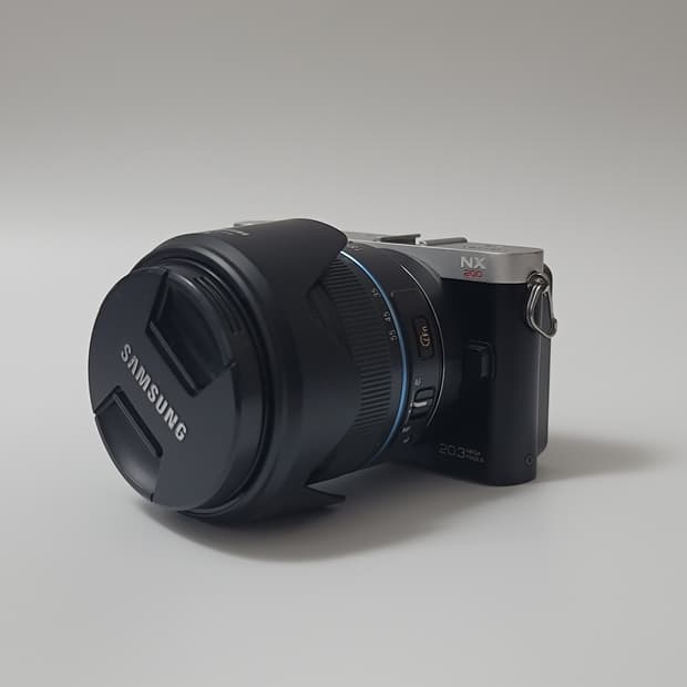 삼성 NX200, 18-50 렌즈