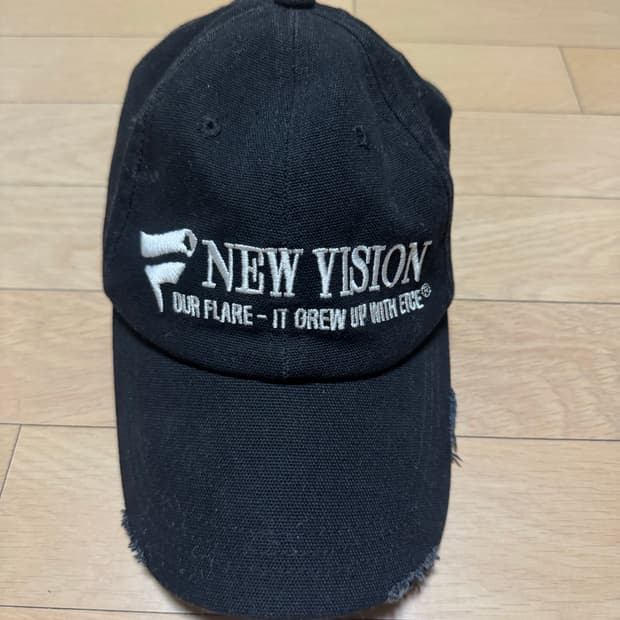 [L]ETCE 뉴비전 디스트로이드 워시드 캡 판매합니다.