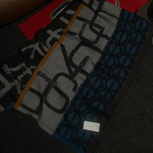 루이까또즈 머플러