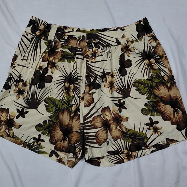 [Ray BEAMS] 트로피컬 하와이안 플라워 쇼츠 (사이즈0)