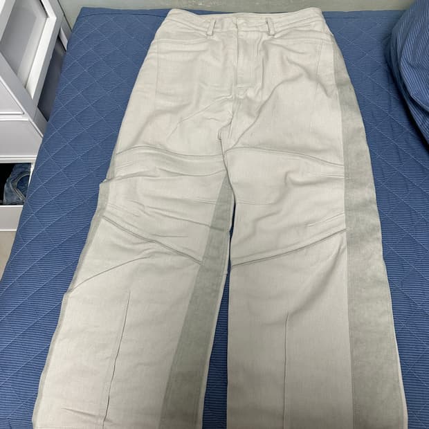 Xlim ep.6 04 trousers L