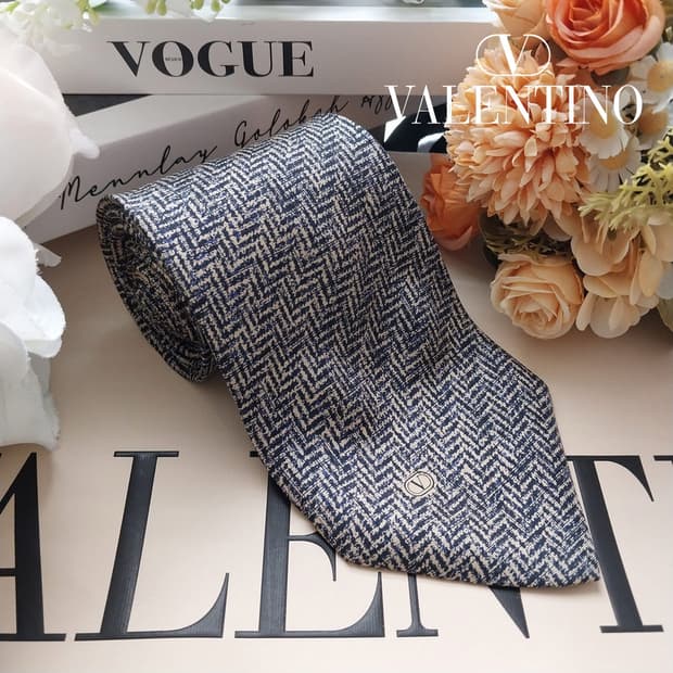 발렌티노 실크 베이지 자카드 패턴 넥타이 9.9cm A+등급 K2194