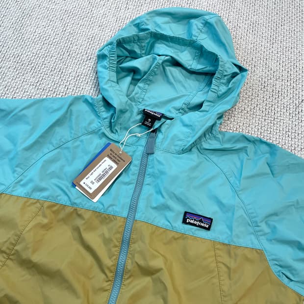 파타고니아 바람막이 Boy's XL