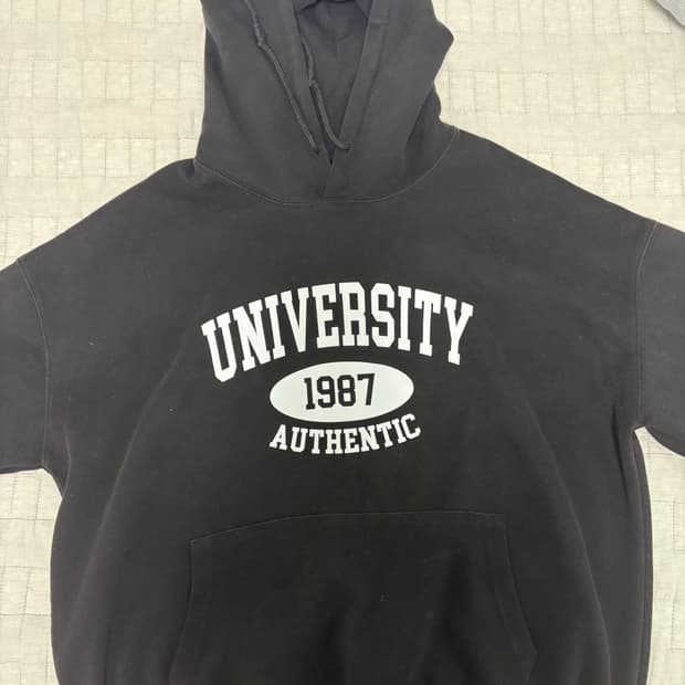 유니버시티 후드티