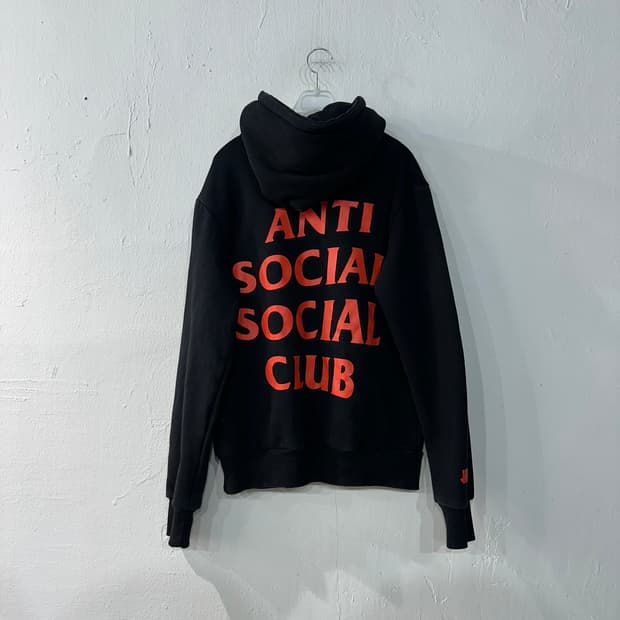 안티소셜소셜클럽 언디핏 후드티 M