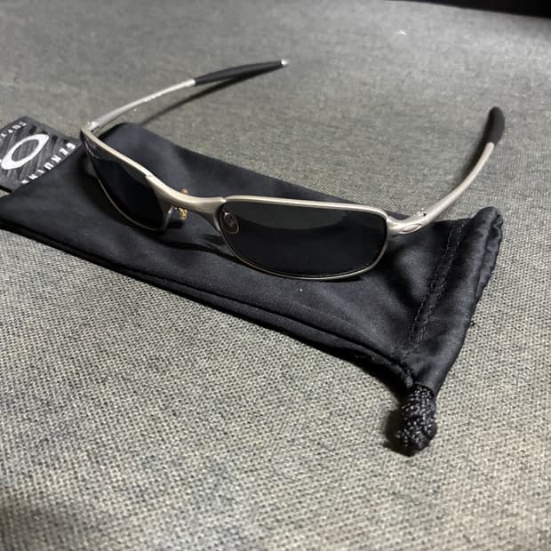 오클리 와이어 okaley wire