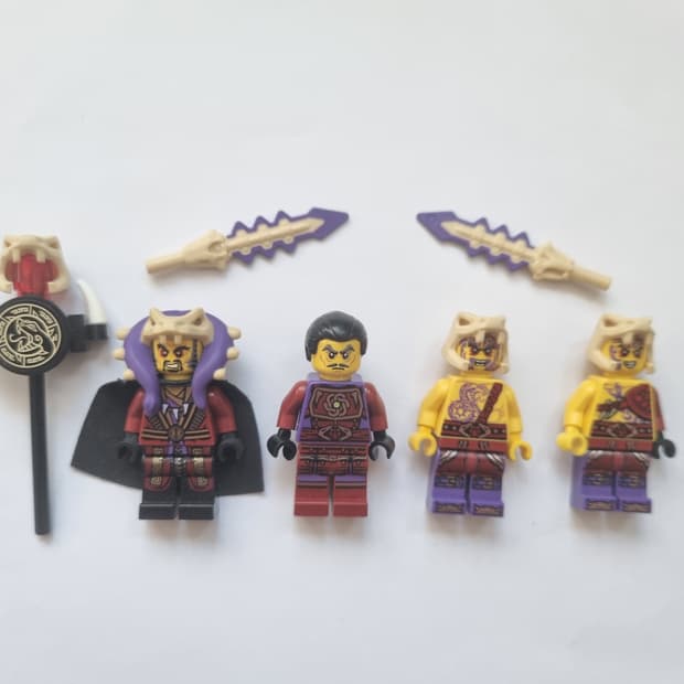 레고 닌자고 마스터 첸, 클라우즈, 첸 부하2명 피규어