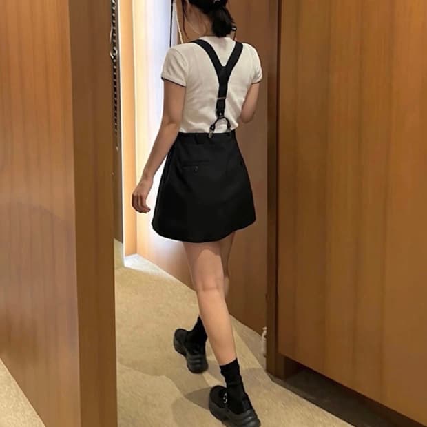 (새상품) 서스펜더 핀턱 미니원피스