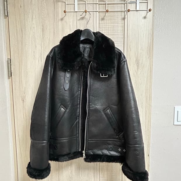 레프트서울 블랙 무스탕 자켓 s