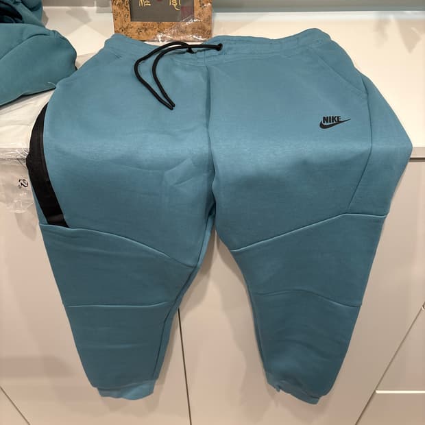 나이키 테크 플리스 팬츠