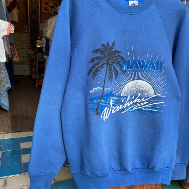 90’s Hawaii Waikiki Sweatshirt