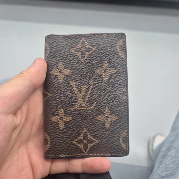 루이비통 카드지갑