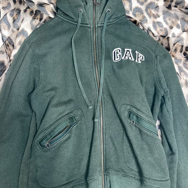 갭 후드집업