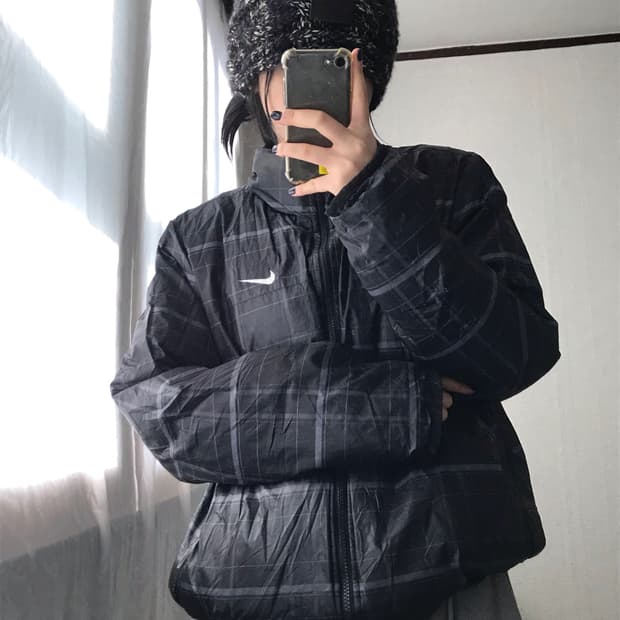 나이키 체크 블랙 리버시블 패딩