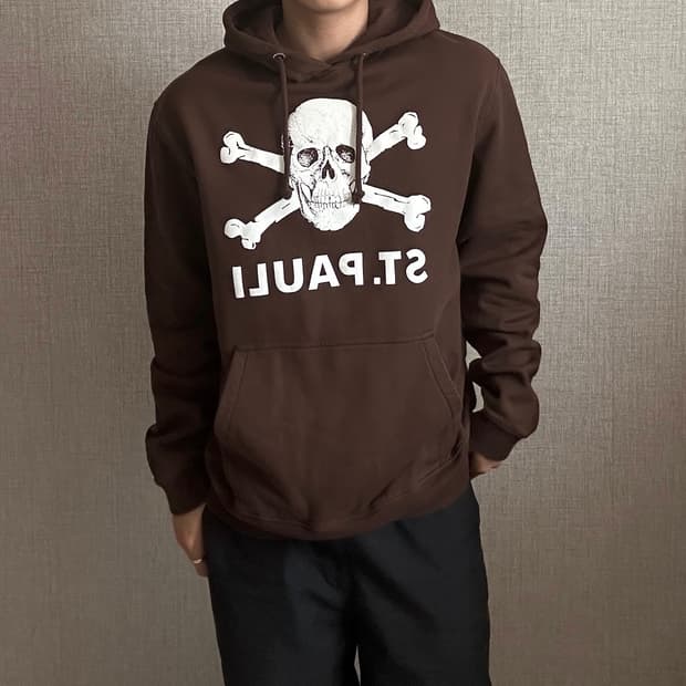ST. Pauli 파울리 스컬 후드티