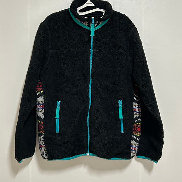 티티카카 민트디테일 에스닉 후리스 자켓 