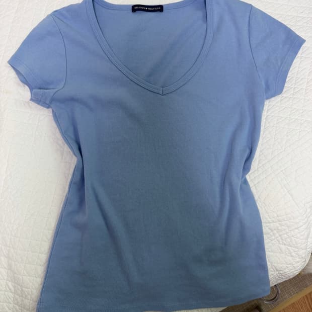 brandymelville 브랜디멜빌 브이넥 반팔 티