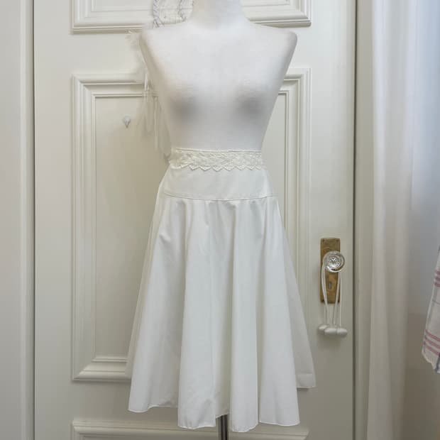 white waist lace point flare midi skirt
