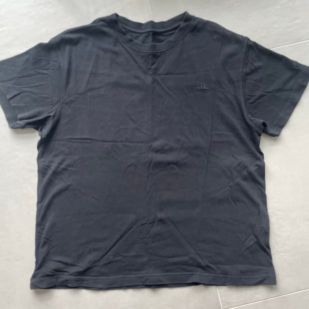 어콜드월 티셔츠 L