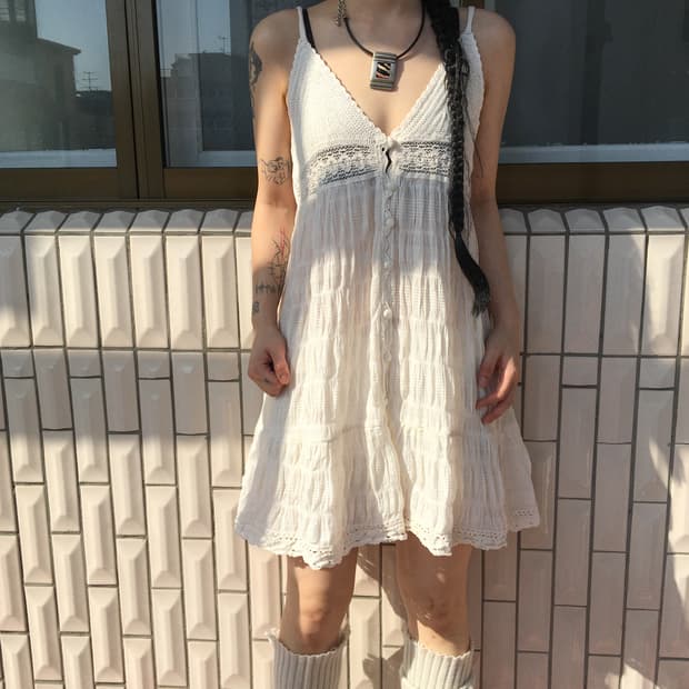 Crochet trimming layer sleeveless onepie