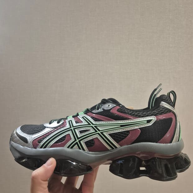 [새상품/265] 아식스 젤 퀀텀 키네틱 그래파이트 그레이/브리스킷 레드