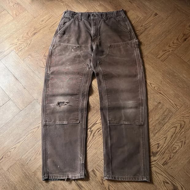 [33]칼하트 USA 데미지드 워싱 다크브라운 더블니 워크 팬츠