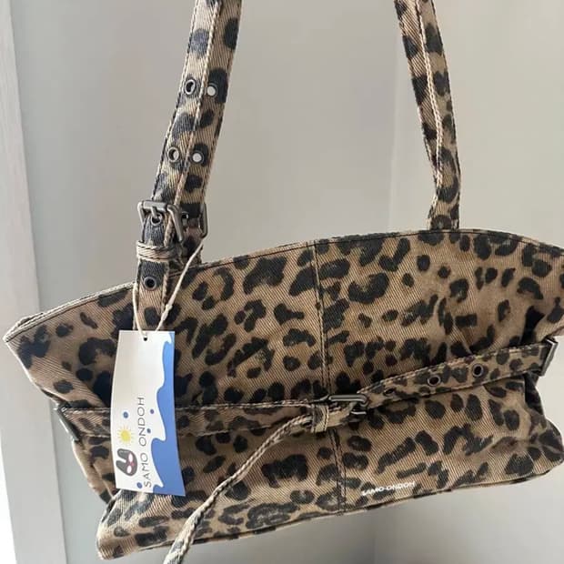 세이모온도 레오파드 르밸트백