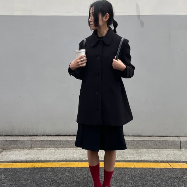 (새상품) 라운드카라 블랙 코트