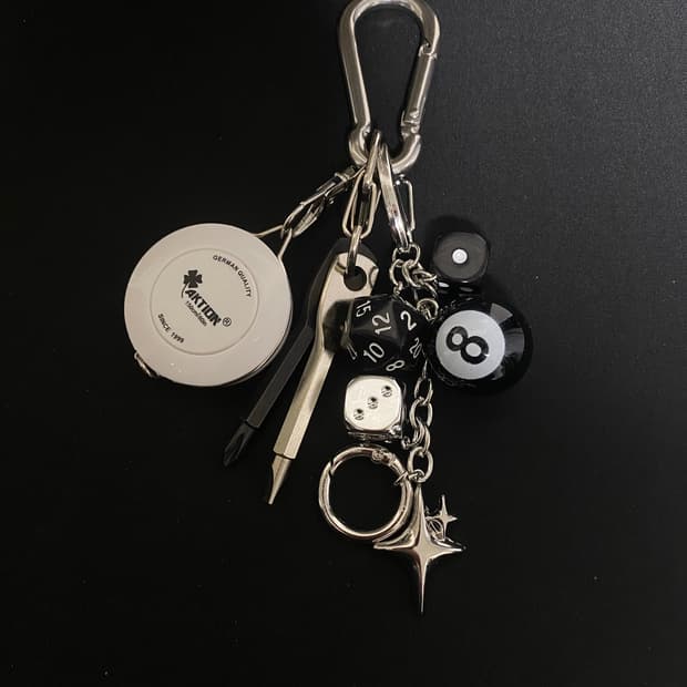 8볼 다이스 키링