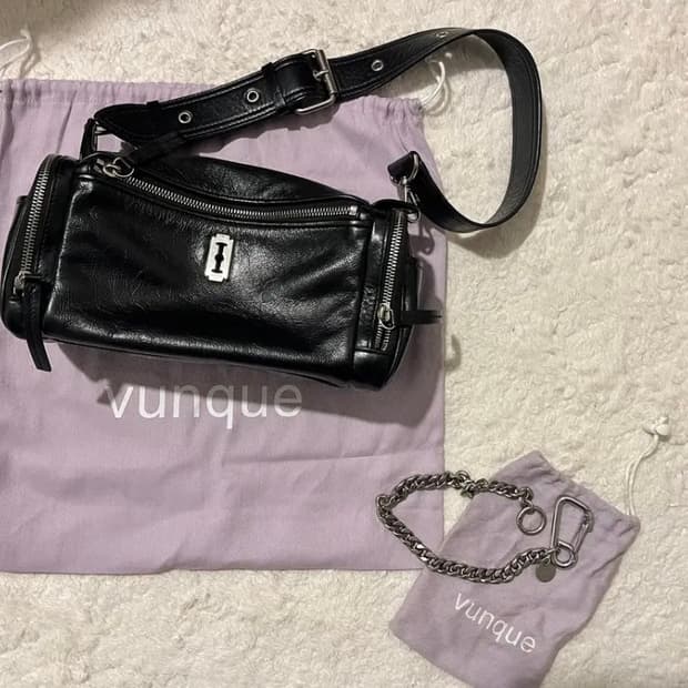 분크 퍼펙 멀티 포켓 숄더백 (크로스백 체인) 팝니다