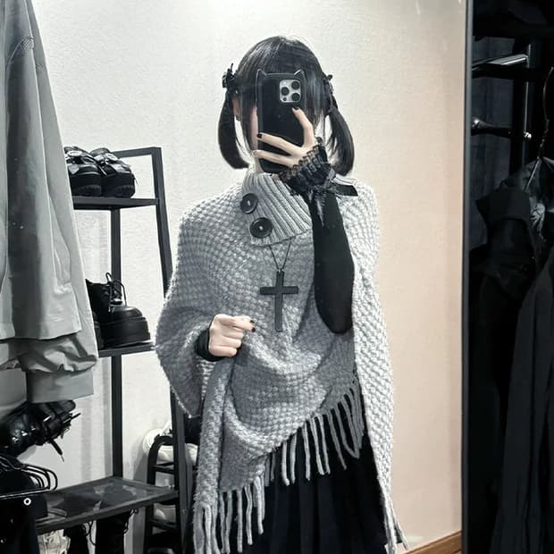 공겜여주 모리걸 지뢰계 빈티지 그레이 단추 니트 판쵸