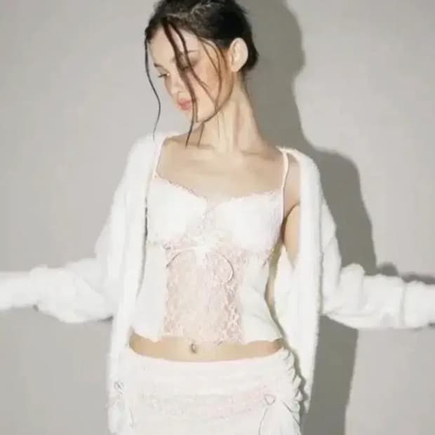 쓰리타임즈) 메리 니트 가디건 화이트