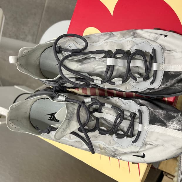  나이키 켄드릭 라마 리액트 운동화