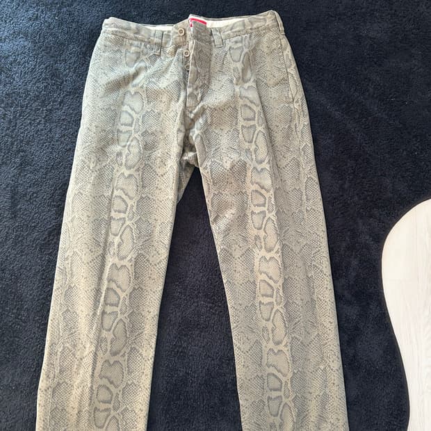 슈프림 스네이크 치노팬츠