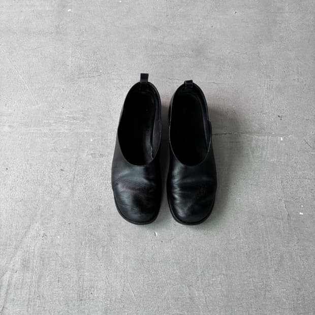 더 로우 로퍼