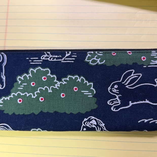 키티버니포니 그로브 펜슬 파우치입니다