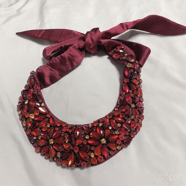 막스마라 크리스탈 목걸이