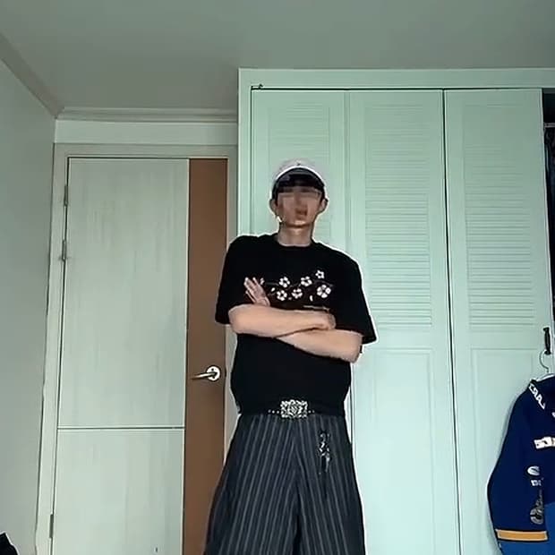 율스가든 yul’s garden 블랙 반팔