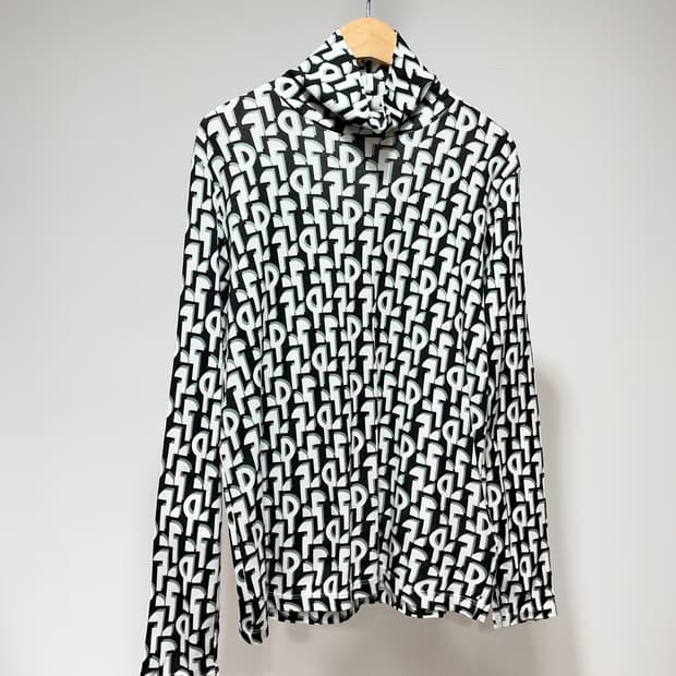 DoCLASSE turtleneck top