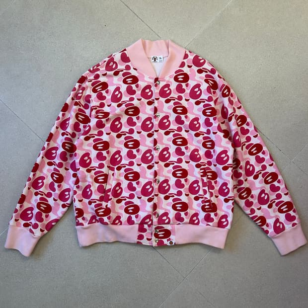 베이프 마일로 핑크 바시티 자켓