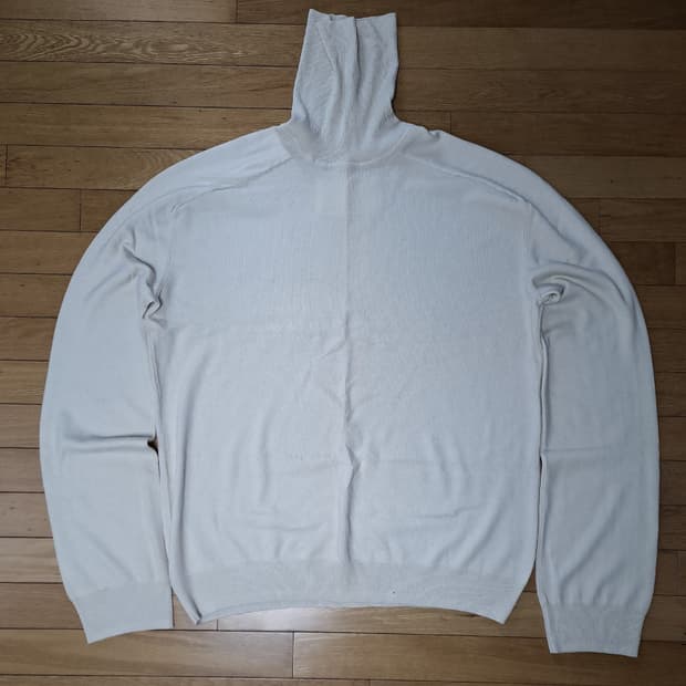 MAISON MARGIELA 아이보리색 울 터틀넥 free size